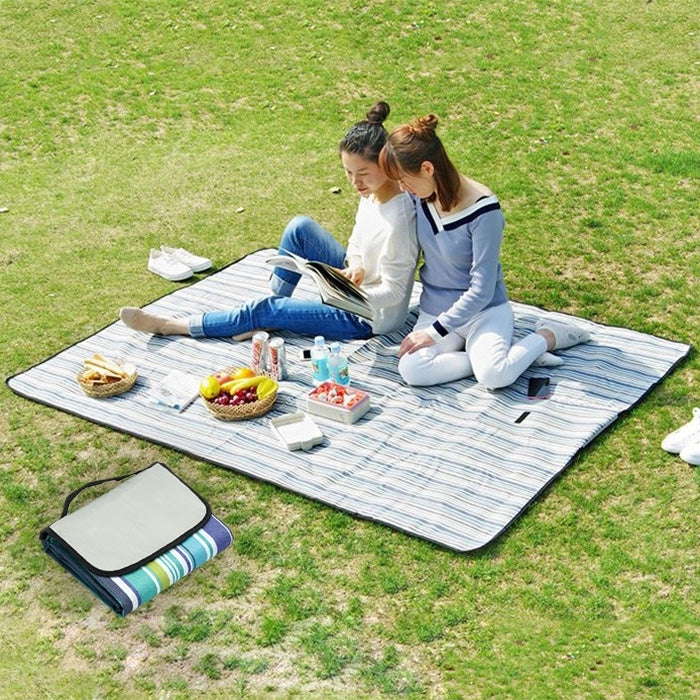 600D Waterproof Oxford Foldable Cloth Outdoor Beach Camping Mat Picnic Blanket, Size: 150*150cm, Random Color Delivery, Size: 150*150cm