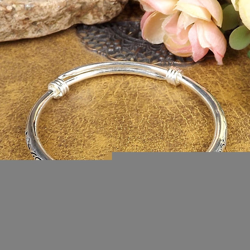 Bohemian Vintage Retro Silver Bangles Women Classic Handmade Tibetan Silver Carved Plum Cuff Bracelets